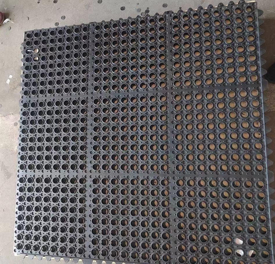 Anti-Static Rubber Hole Mat Static Dissipative Rubber Mat Punctured Anti-Static Rubber Mat