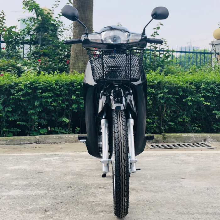 Four Stroke 125cc Moped Motorcycle Air Cooled Customized Color