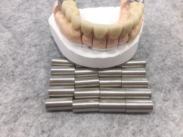 Silver Chrome Base Metal Casting Alloys 270HV10 Extremely High Resistance To