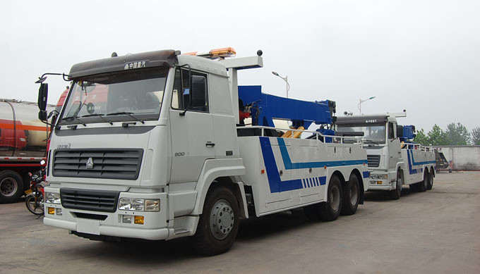 HOWO 60T Road Wrecker&Towing truck heavy duty wrecker truck for sale