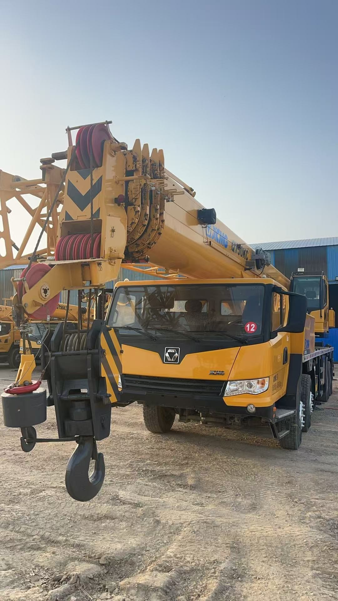 Five-Arm Crane Jib Qy50KC 2023 Years XC MG Mobile Crane 50tons for Heavy-Duty Construction Projects
