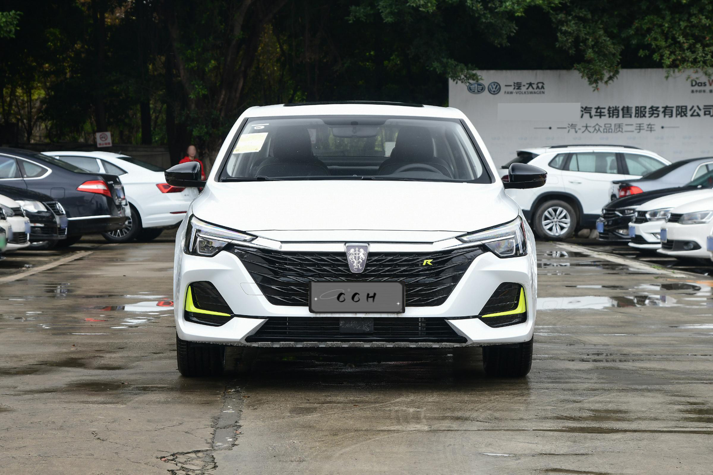 Ternary Lithium Electricity Roewe I6 MAX Automatic Electric Car 280Nm