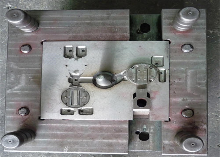 Flexible Zinc Die Casting Mold , Precision 0.010 - 0.002 Gravity Die Casting