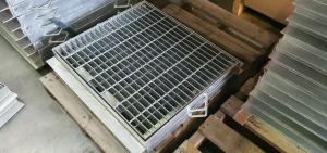Wholesale Standard Iso9001 Serrated Compound Steel Grating Anti Slip from china suppliers