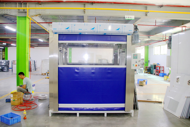 Automatic Induction Cleanroom Air Shower 27m/S Air Velocity SUS304 Stainless Steel