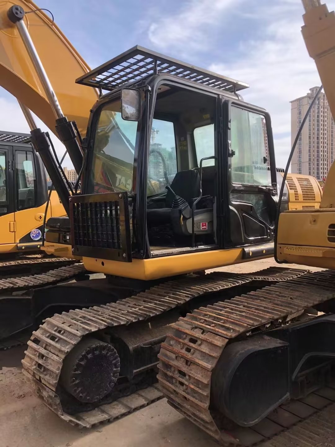 Original Caterpillar Used 30 Ton Crawler Excavator Digger Cat 330D in Good Condition