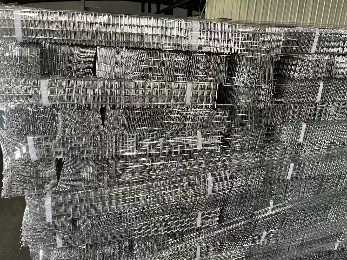2x2 Galvanized Welded Wire Mesh Sheets 6mm Galvanised Mesh Panel
