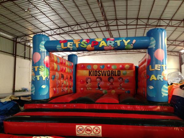 Simple Kids Inflatable Bounce House For 5-6 Children Outside Inflatable Balloon