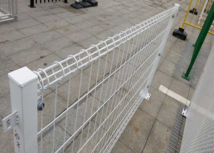 SGS Double Circle 50*200mm Welded Wire Garden Fence