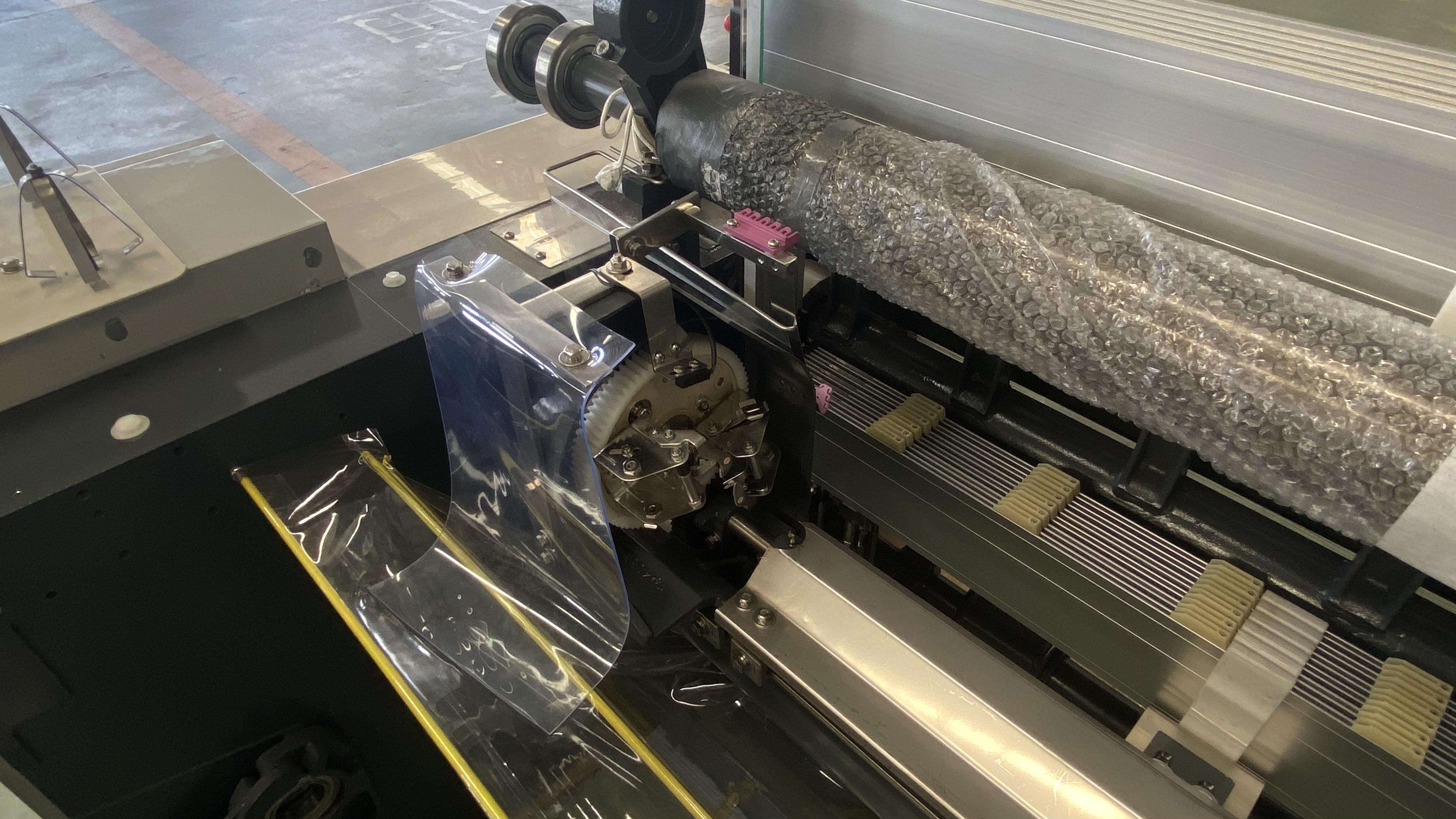 Single Double Nozzle Take Up Let Off Water Jet Loom With Plain Cam Dobby Shedding