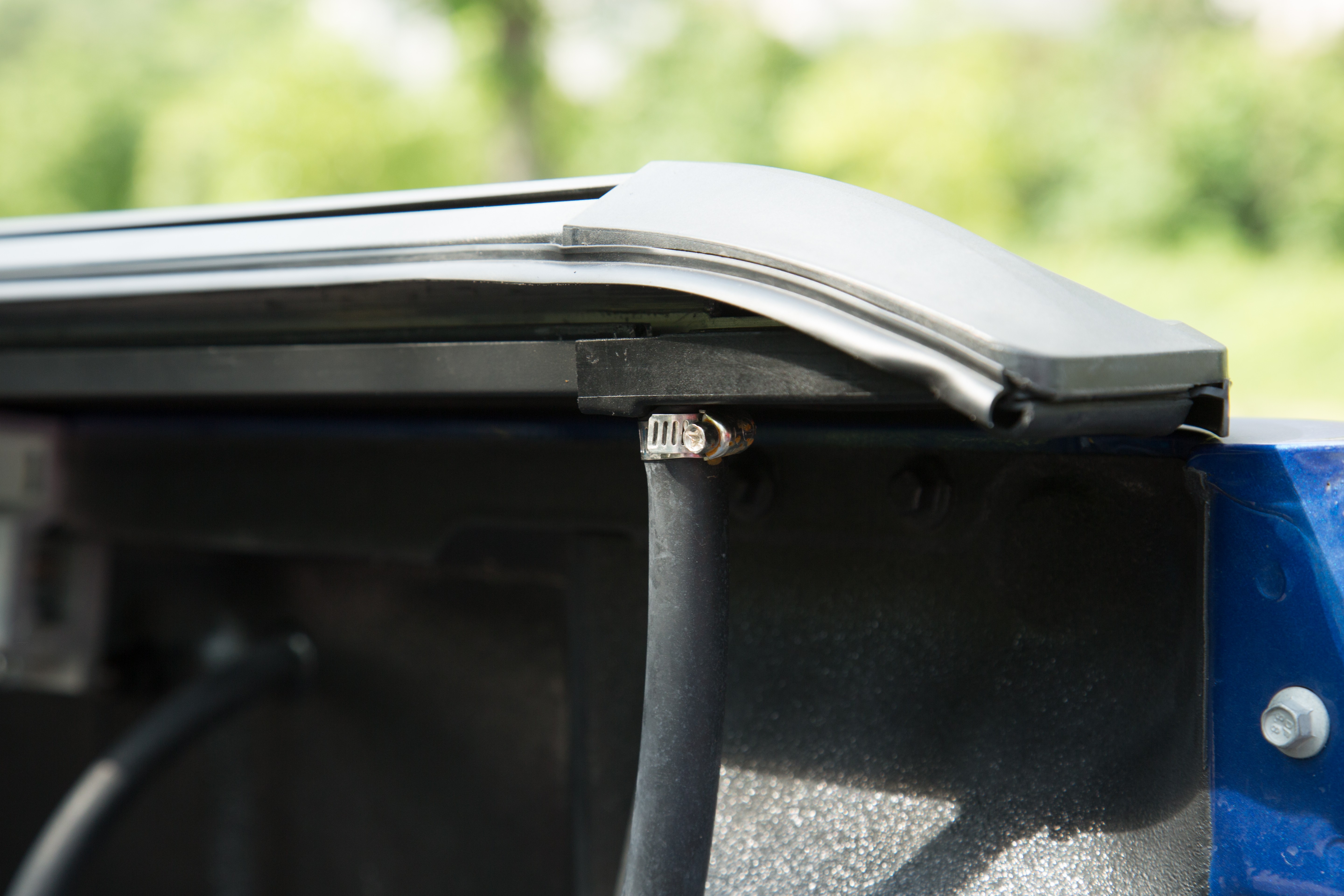 Chevrolet Silverado Sierra Tonneau Cover Hard Type Retractable Canopy Roller Shutter