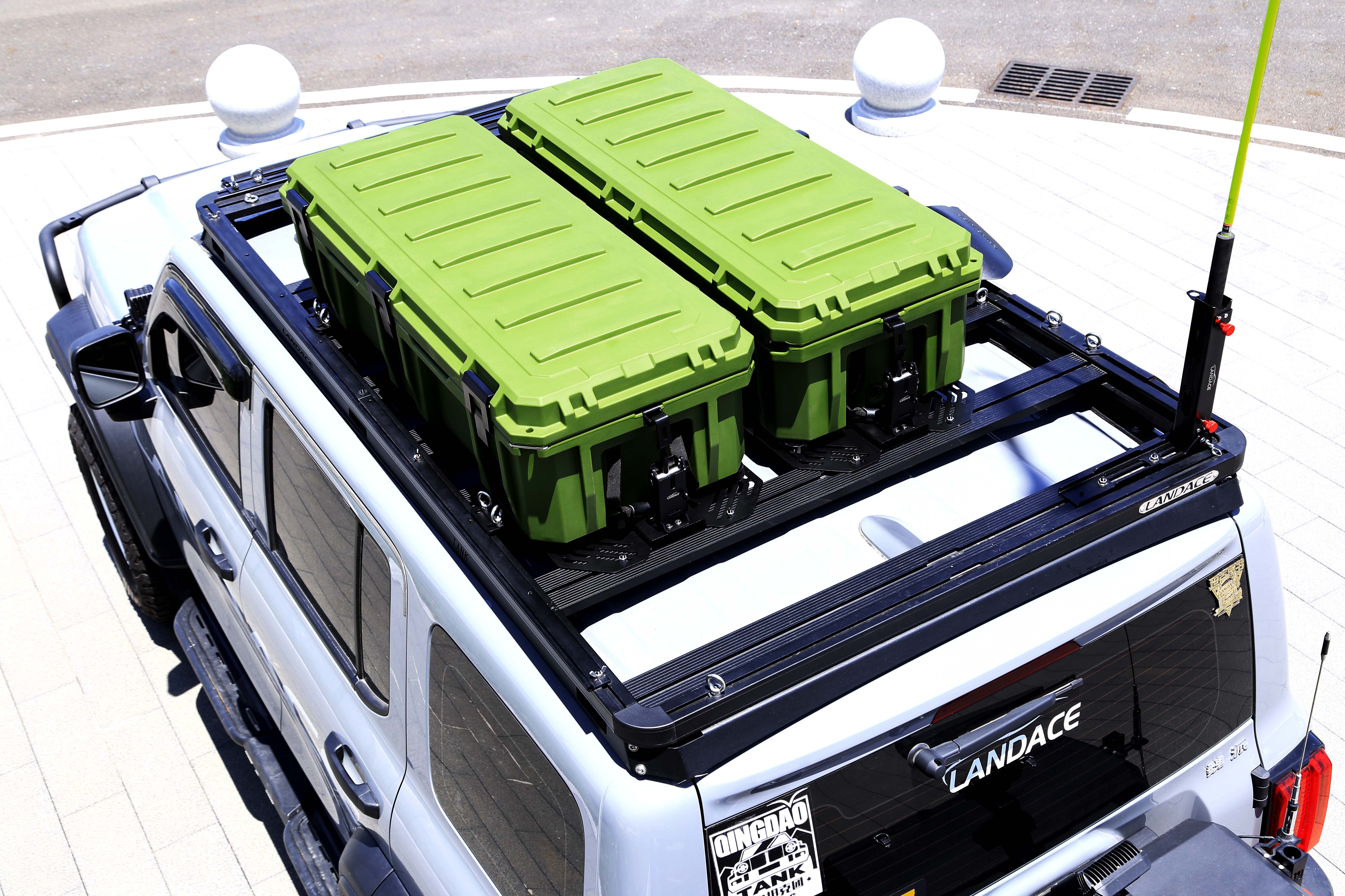 110L Capacity Hard Shell Car Rooftop Luggage Storage Case Box for Heavy Duty Tool Box