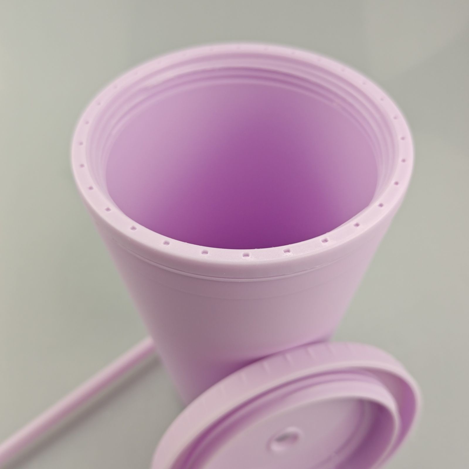 450ml 650ml 22oz Plastic Travel Tumbler With Straw And Lid 6 Vibrant Colors Reusable Plastic Coffee Tumbler Eco Friendly Customized Acceptable