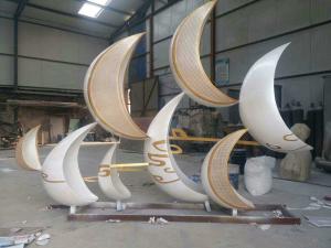 Wholesale Hot sales Stainless steel sculpture with laser cutting, metal sculpture with painting from china suppliers