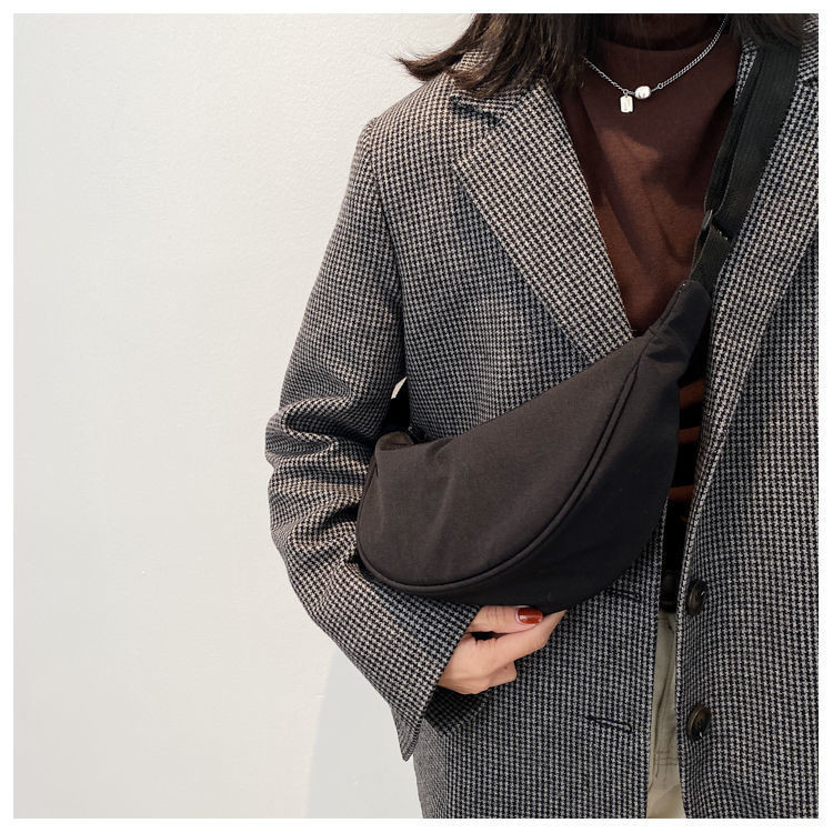 NYLON CROSSBODY BAG CROSSBODY BAG FEMALE 2024 NEW DUMPLING LIGHTWEIGHT UNDERARM BAG ALL SHOULDER CANVAS BAG