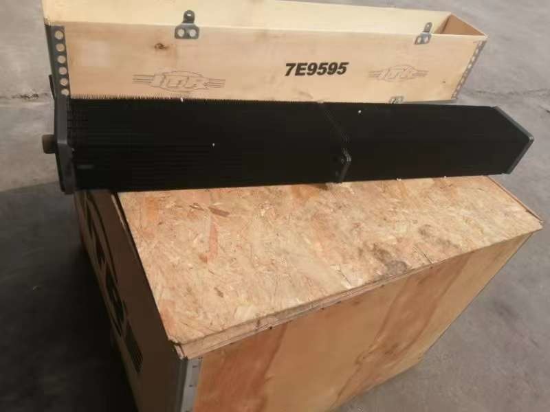 oil cooler 3204 Hydraulic Oil 3208 Engine Parts 3304 Radiator 3304B Water tank