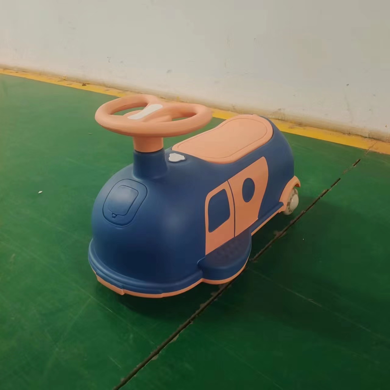 Plastic 2 in 1 Balance Bike for Baby Direct Discount and Carton Size 69.5*64*60cm