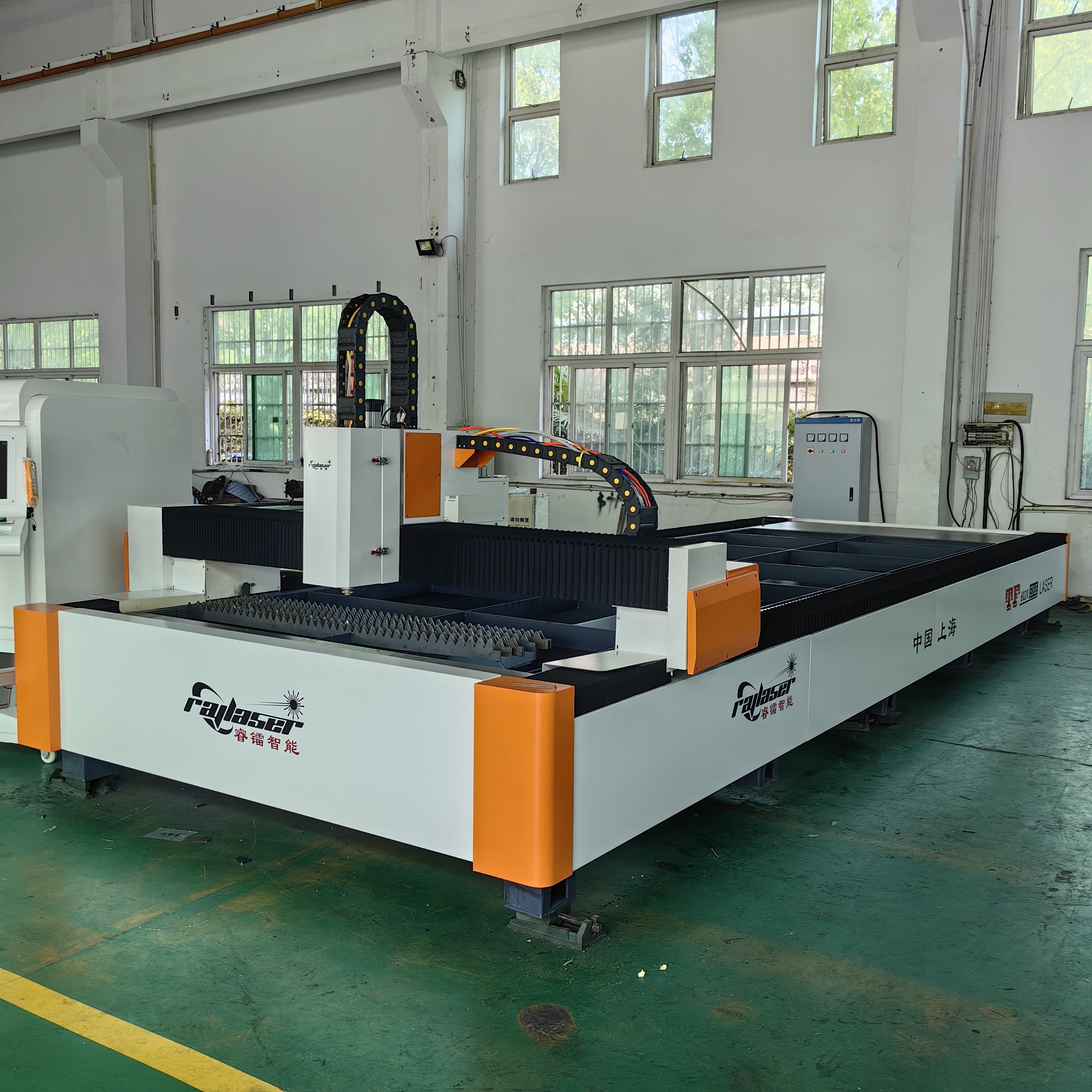 Gantry Type Configuration High Precision Fiber Laser Cutting Machine For Metal
