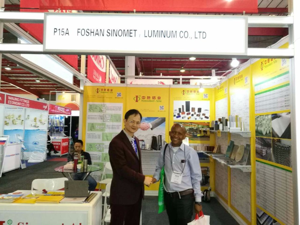 Standard Aluminum Step Ladder 150kg Max Loading Aluminum Folding Ladder