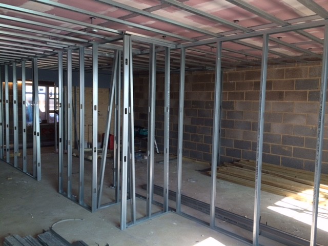 Light Weight Drywall Studs And Track No Pollution Good Fire Resistance Strong Versatility