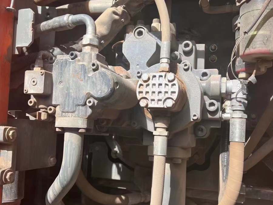 Hitachi ZX490 Excavator Hydraulic