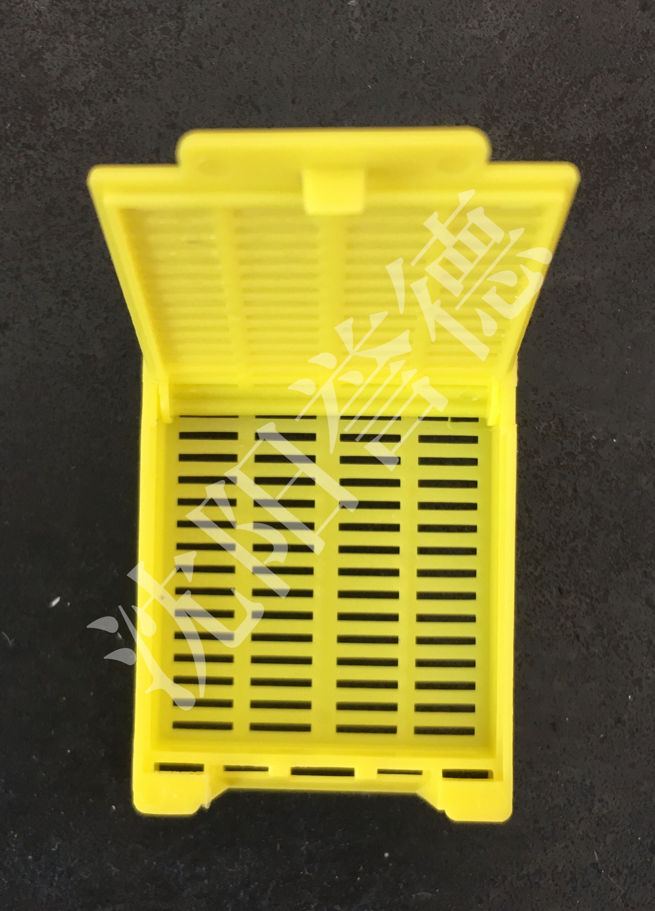 Assembled Plastic Pathology Cassette Medical Grade , Biopsy Type And Tissue Type Available