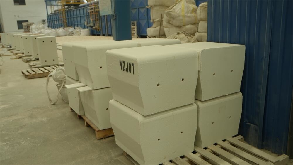 Excellent Chemical Stability Pouring Refractory Sillimanite Bricks For Glass Furnace