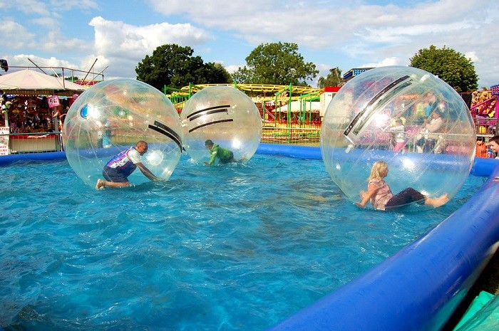 0.8mm Thick Adults Large Human Water Walking Ball In Inflatable Pool