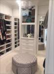 Villa Wooden Bedroom Wardrobes in European Style for Customized Modern Furniture