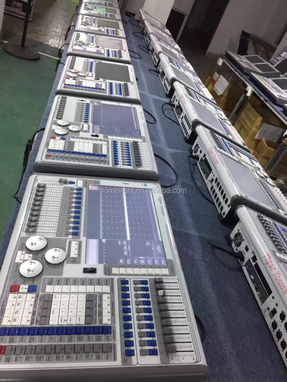 DMX512 Tiger Touch Lighting Console I5 I7 8G DMX TT Console