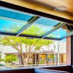 Custom Size Single Glass Vertical Aluminum Bifold Windows
