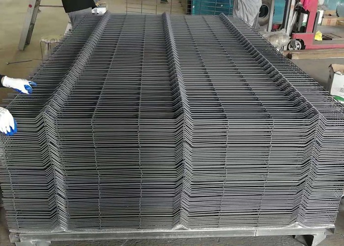 Garden Galvanized Welded Wire Mesh Fencing Panels With 50x150mm Mesh