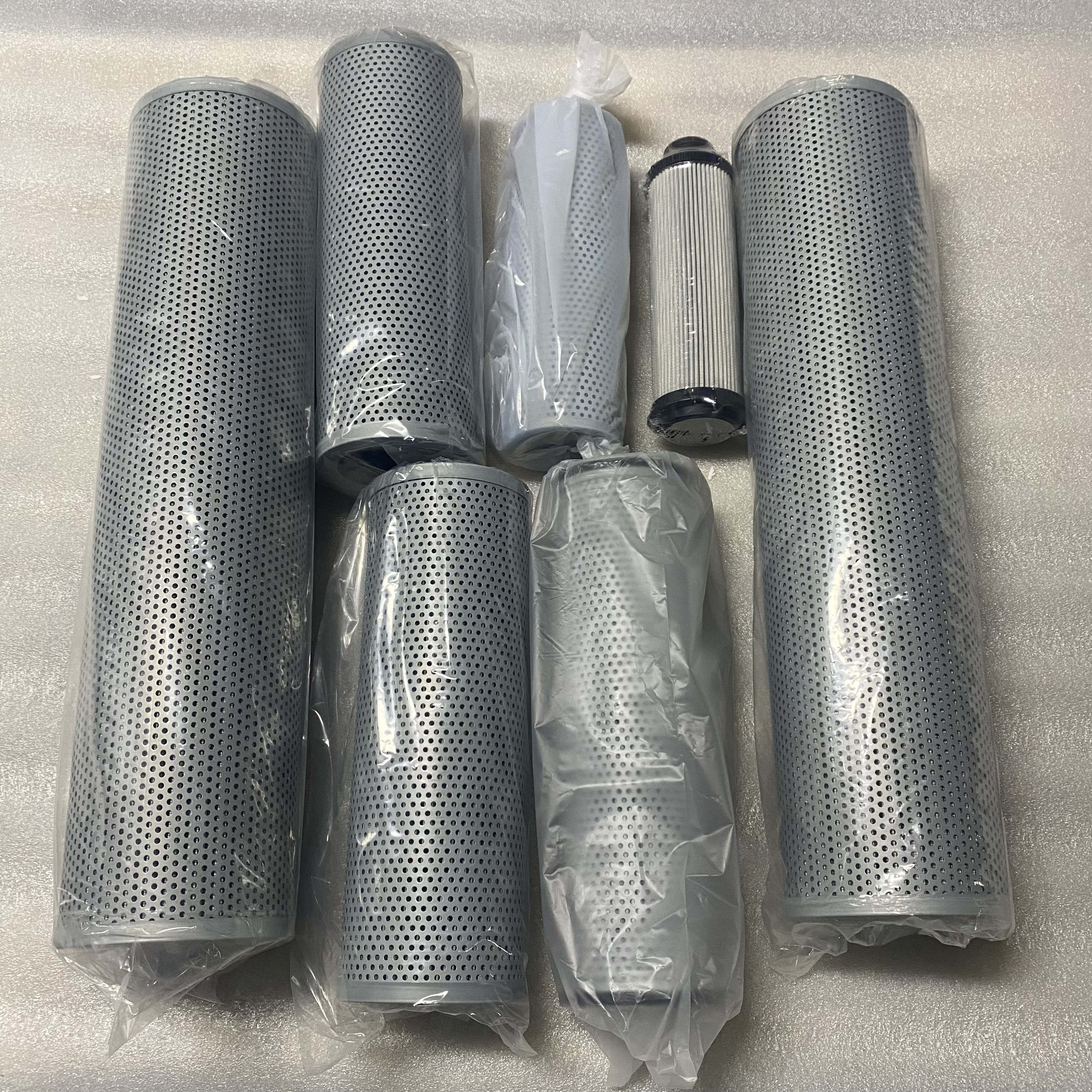 XCMG Schwing Filters 860168661 complete set for Concrete Pump Truck Essential Parts For Production Needs
