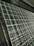 10mm Galvanized Surface Serrated Steel Grating Durable 12mm Flat Bar