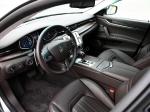 Maserati Wireless Video Interface Quattroporte 2014 With CarPlay Charging Port