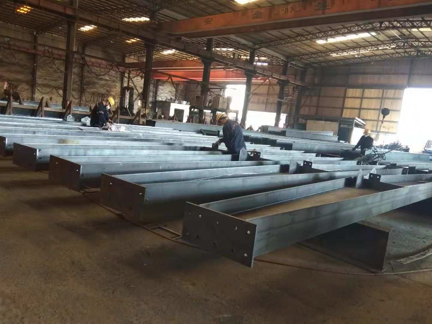 Prefabricated H Shape Workshop Steel Structure 5000㎡ Grey Color Sand Blasting