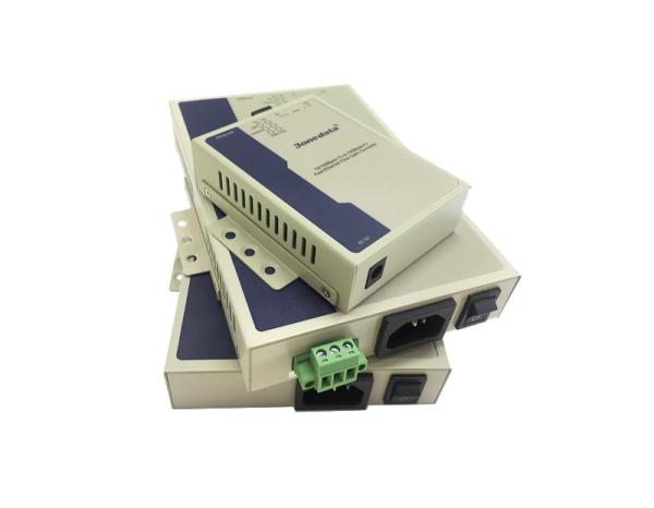 Wall Mounting Unmanaged Ethernet Media Converter 2 Port 10/100Mbps Transmission