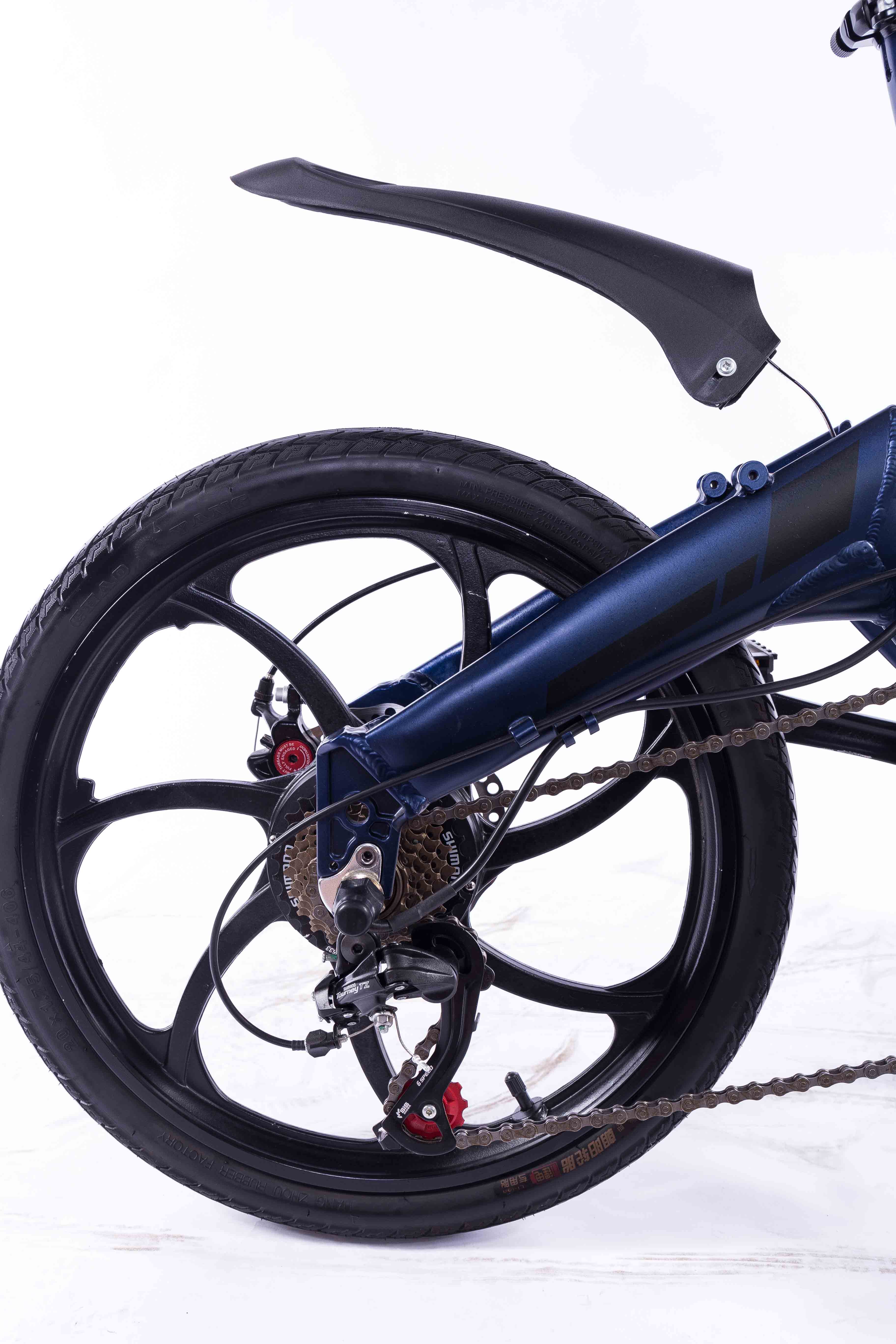 Durable 7 Speed Collapsible E Bike Removable Battery 20 Inch 350W Motor