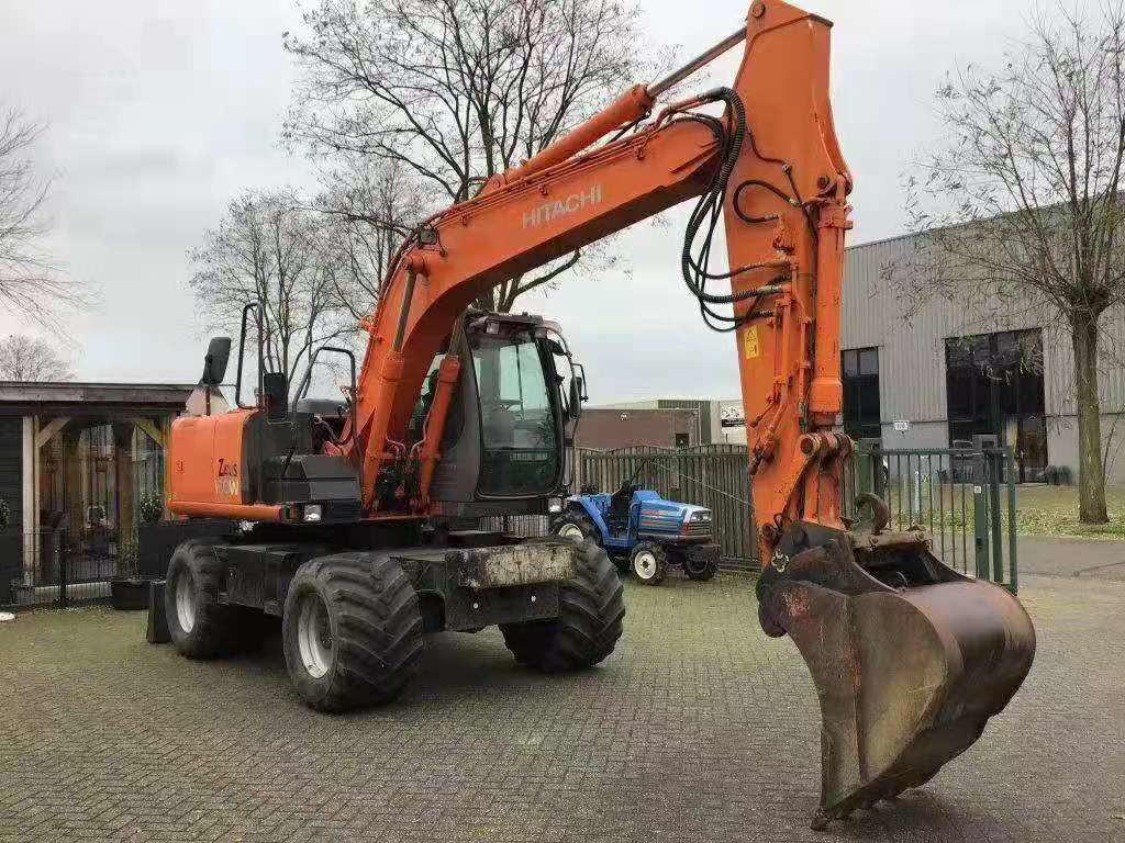 ZX210W Hitachi Wheeled Excavator