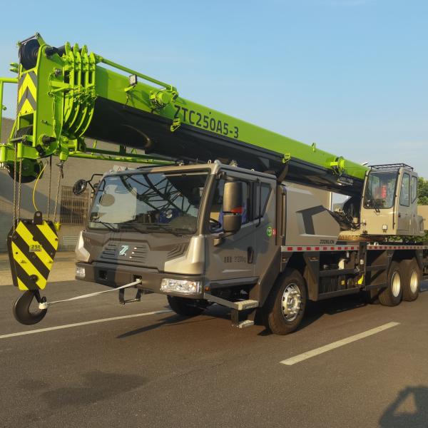 25 Ton Used Truck Crane Zoomlion Lifting Equipment for and Lifting Capacity of