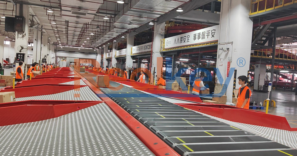 Narrow Belt Type Package Sorting Machine For Fragile Items Customized Solutions