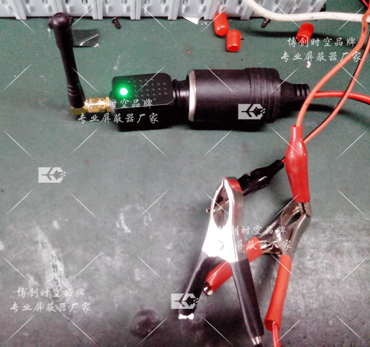 Global GPS Signal Jammer of vehicle mounted directly inserted cigarette lighter works at 12-24 V gps signal jammer
