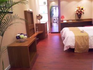 Wholesale Melamine Material Custom Hotel Furniture Eco - Friendly E1 Board Material from china suppliers