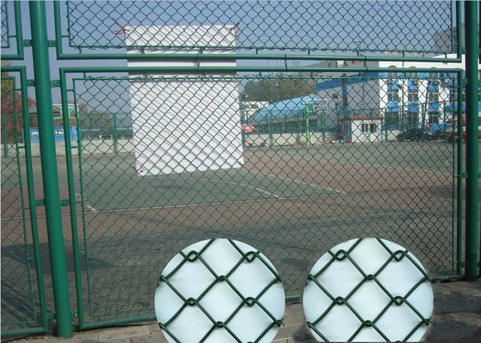 Black PVC Coated Chain Link Mesh Fence 1mm-7mm Wire Diameter Waterproof