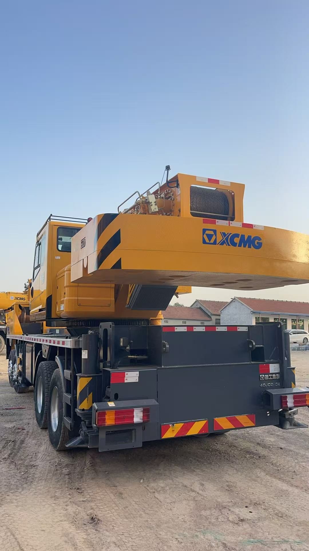 Five-Arm Crane Jib Qy50KC 2023 Years XC MG Mobile Crane 50tons for Heavy-Duty Construction Projects