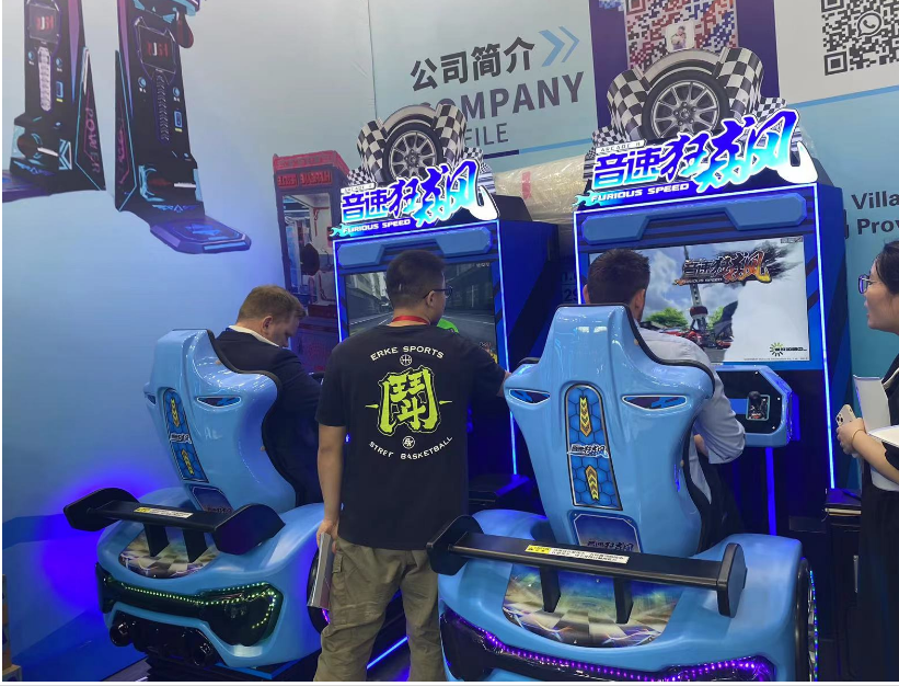 Poland Popular Luxury Cruising Blast Red Simulator Racing Car Driving Coin Operated Cruis'n Blast Arcade Drive Game Machine