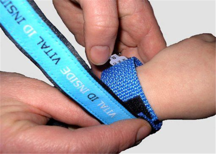 Adjustable Nylon Vital ID Bracelet Color Customized With Waterproof ID Tag