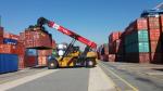 Heavy Duty Reach Stacker Forklift 45 Ton 15100mm Lift Height Red Color