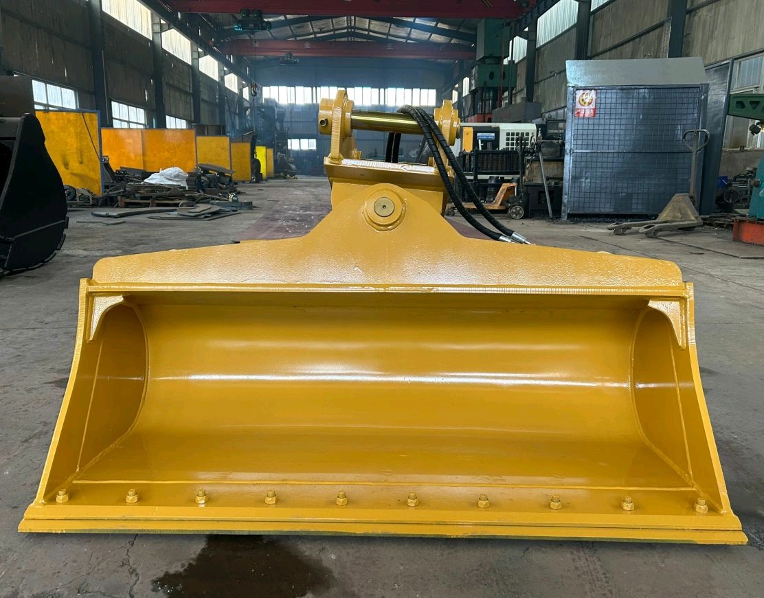 Efficiency Precision Excavator Cleaning Bucket For Caterpillar Komatsu