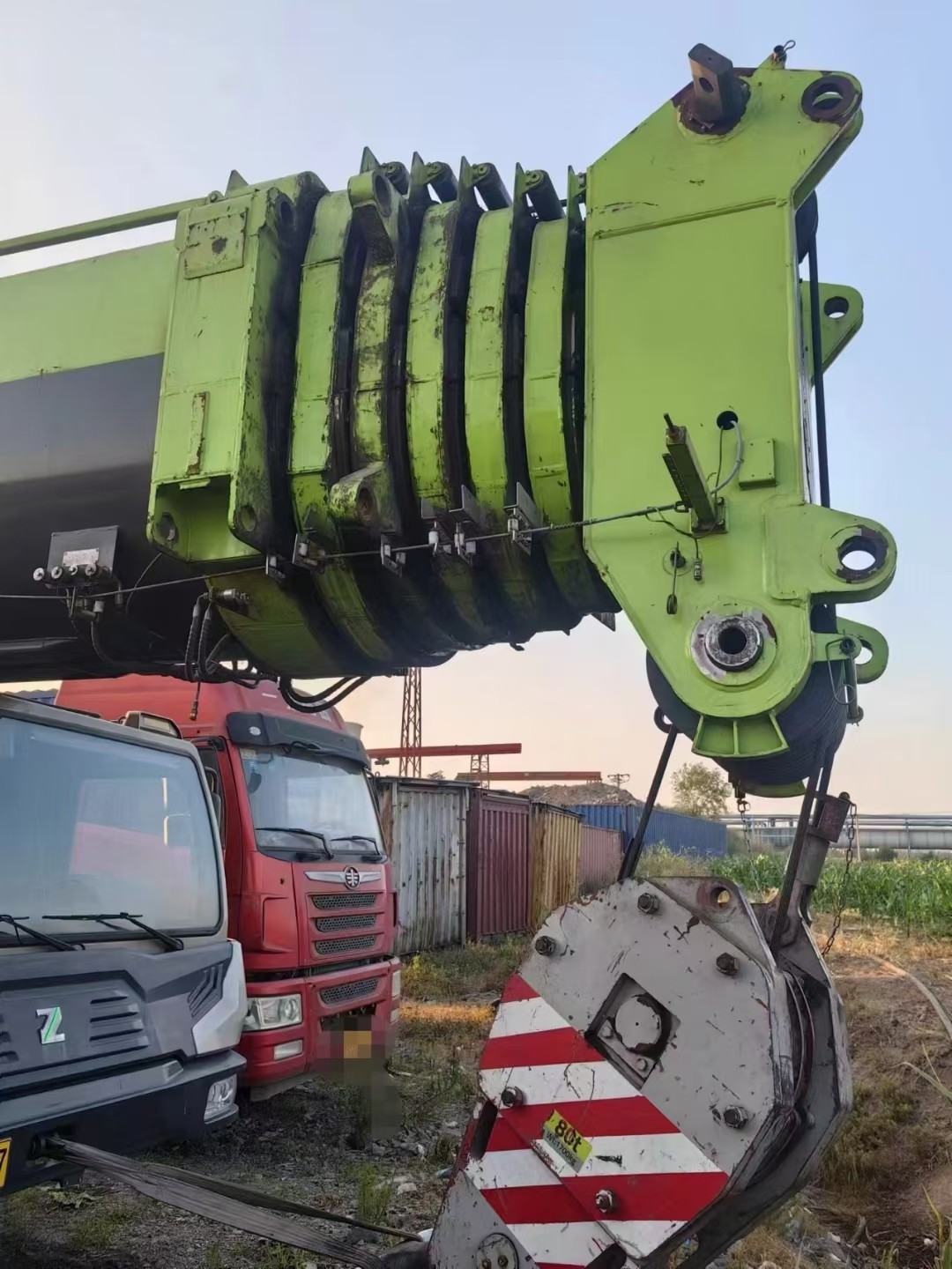 Eight-Arm Crane Jib ZAT4000V 2020 Years Zoomlion Mobile Crane 400tons for Heavy-Duty Construction Projects